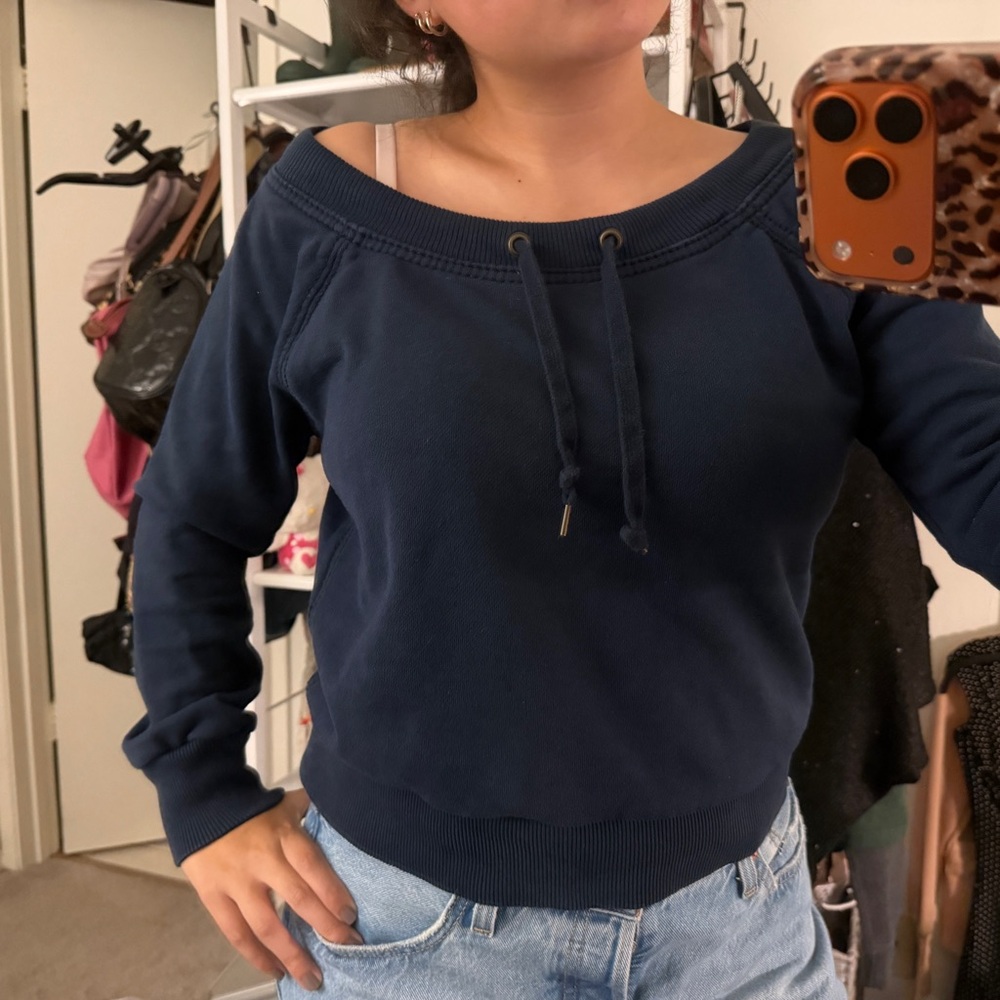 Old navy sweater
